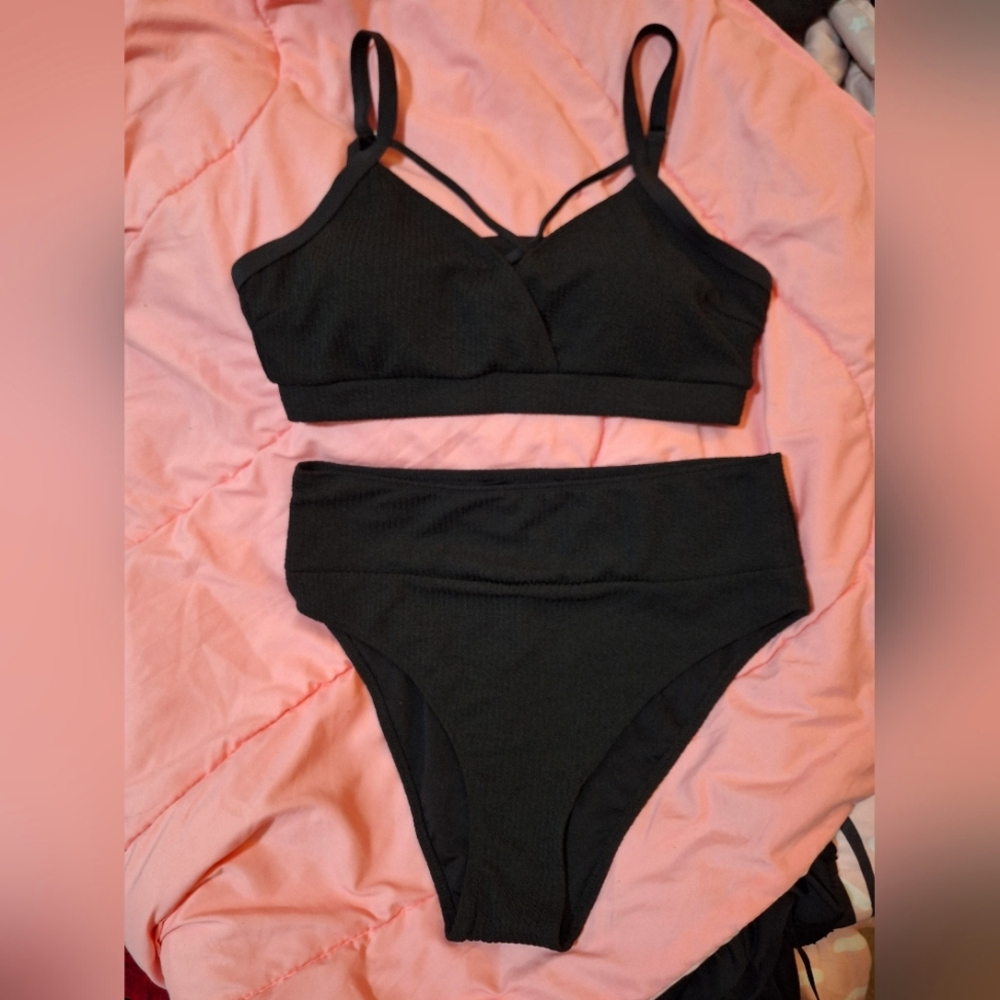 Sexy bra and high-waisted panty set